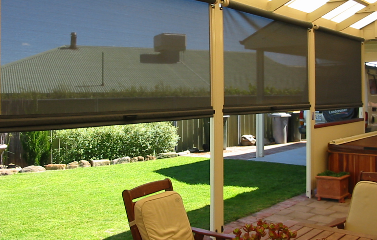 OUTDOOR BLINDS AND SHADES FOR GAZEBO PERGOLA PATIOS