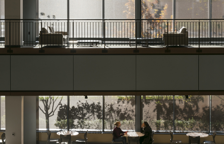 outdoor restaurant curtains