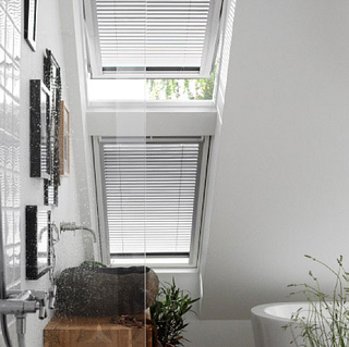 Motorized Skylight Venetian Blinds