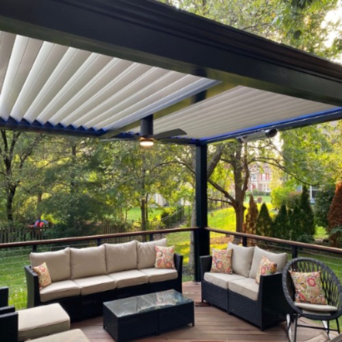 Aluminium Pergola with Louvered Roof 