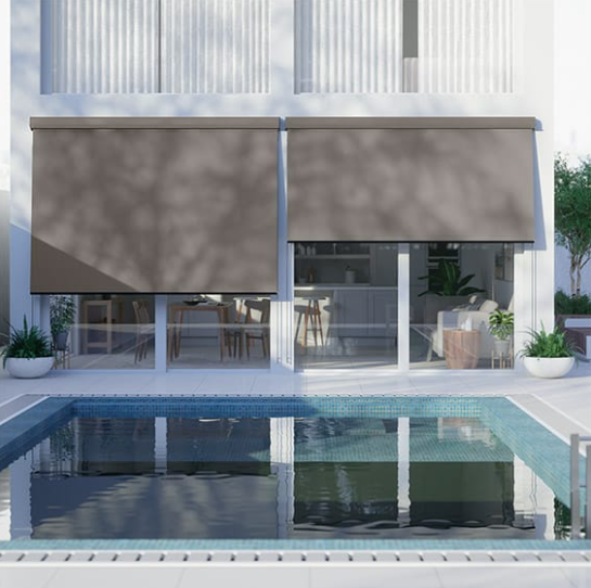 10' x 8' outdoor crank Operated roller shade for patio